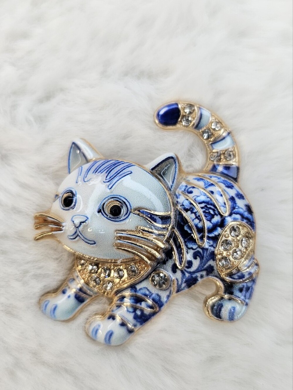 Blue And White Cat Brooch Pin
